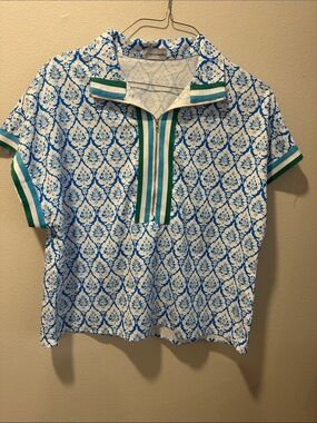 Blue & White Patterned Short-Sleeve Polo Top with Green Trim